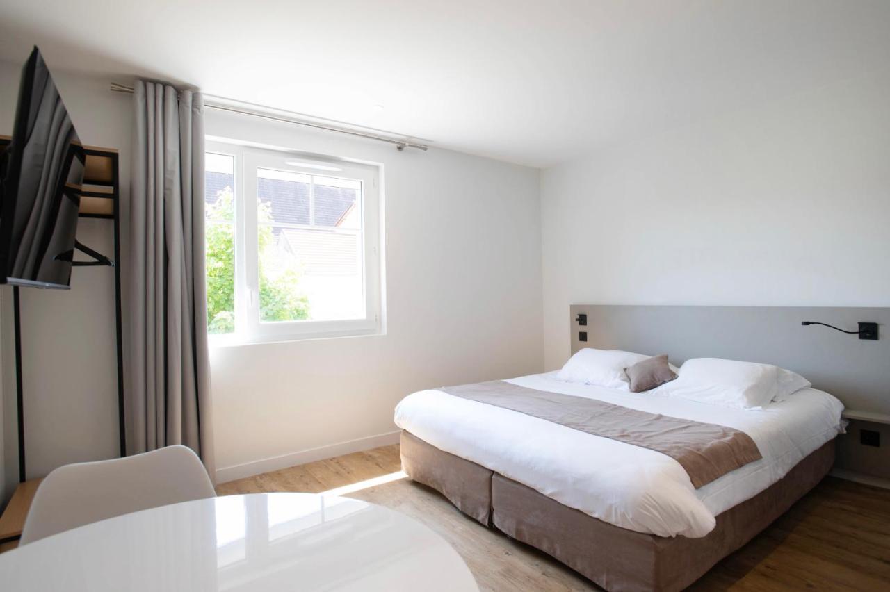 Apartmán Logis Les Cepages / Restaurant Le Raisin Pont-de-Vaux Exteriér fotografie